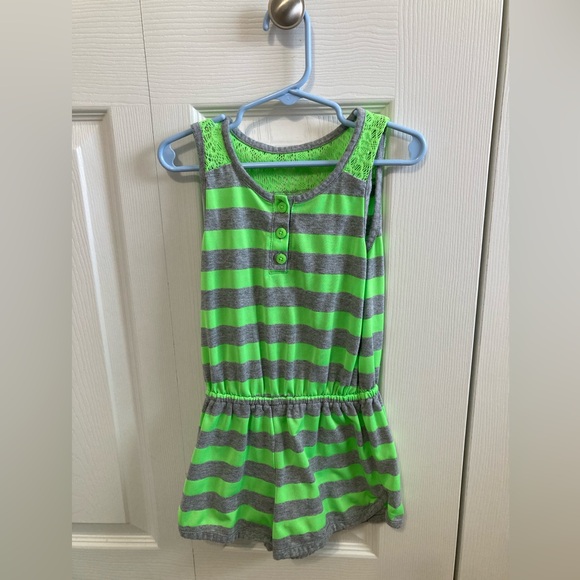 Bundle of girls summer dress and rompers size 5, osh kosh, gymboree - Picture 3 of 10